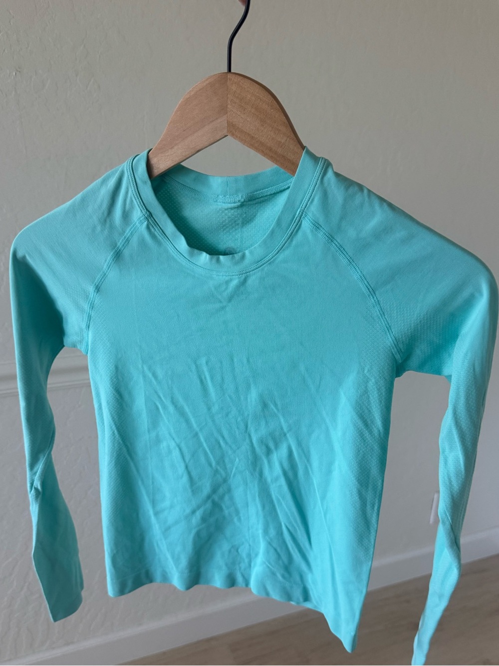 NWOT-Crz Yoga seamless long sleeve in mint blue Sz XXS